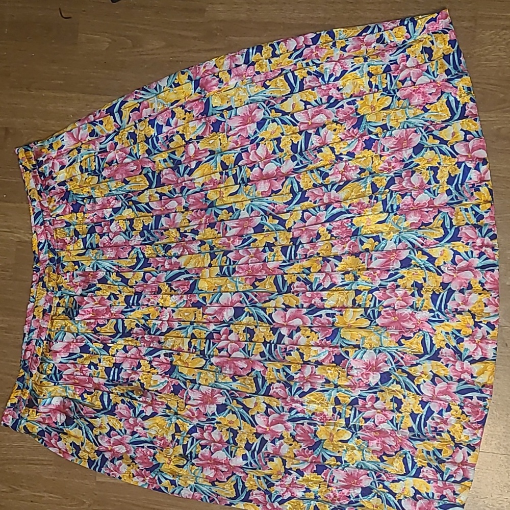 Vintage pleated skirt